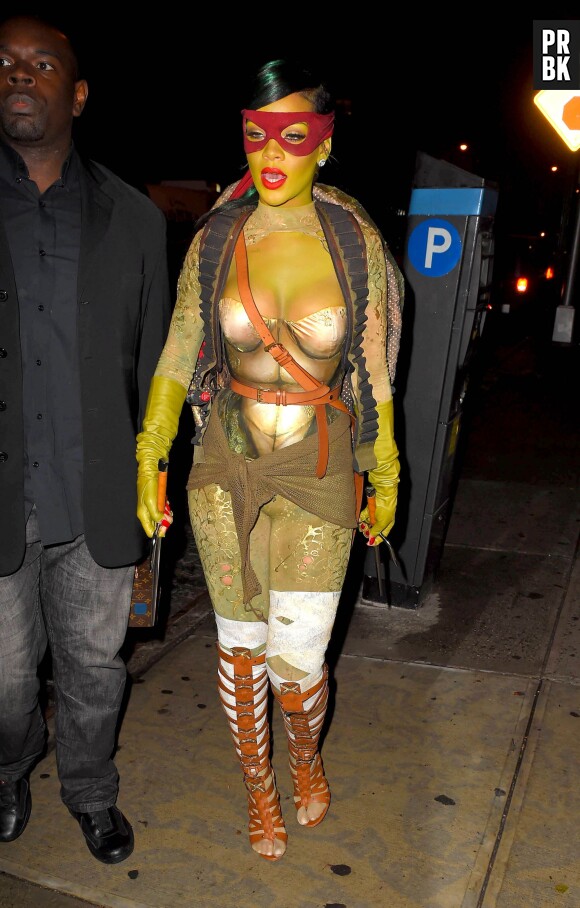 Rihanna en tortue ninja pour Halloween 2014