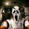 Karim Benzema et son masque de Scream pour Halloween 2014