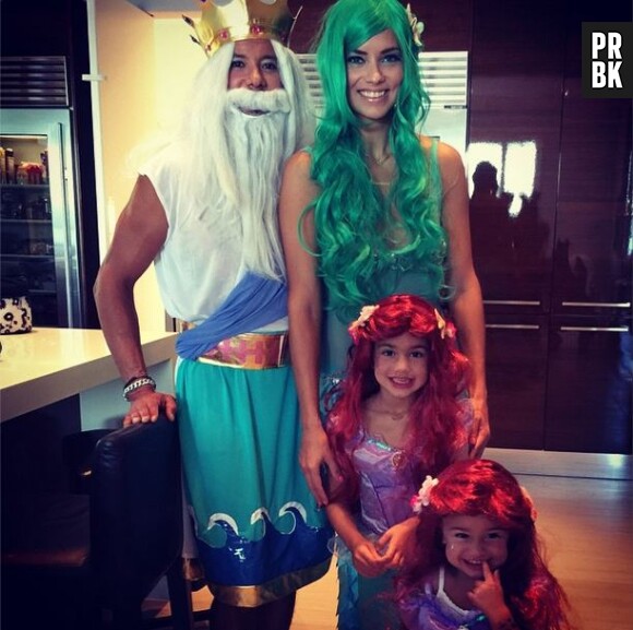 Adriana Lima et sa famille pour Halloween 2014