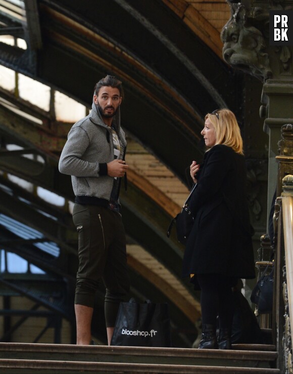 Thomas Vergara et sa maman à la gare de Lyon, le 12 novembre 2014 à Paris