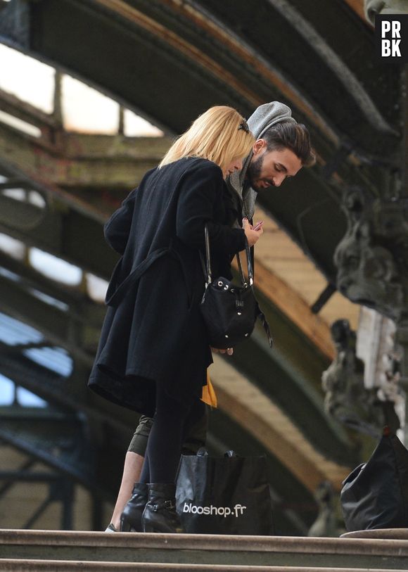 Thomas Vergara et sa maman à la gare de Lyon, le 12 novembre 2014 à Paris