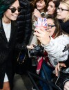 Demi Lovato : sa recontre avec ses fans devant les studios de NRJ le 21 novembre 2014