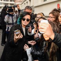 Demi Lovato à Paris : rencontre avec ses fans face à Cauet