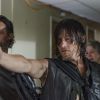 The Walking Dead saison 5, épisode 8 : Norman Reedus sur une photo