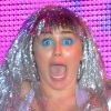 Miley Cyrus : décolleté et string lors du show d'ouverture de l'Art Basel à Miami, le 3 décembre 2014