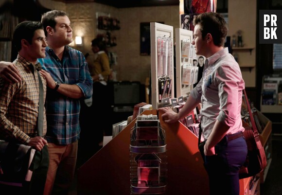 Glee saison 6, épisode 3 : Darren Criss, Max Adler et Chris Colfer sur une photo