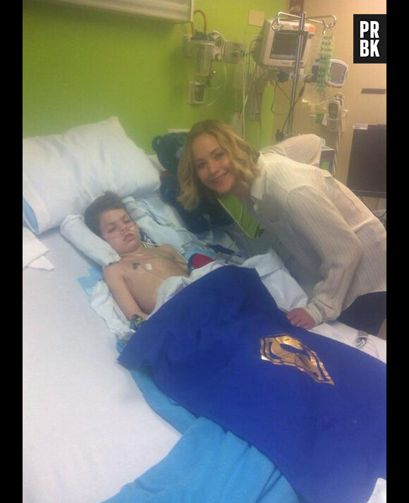 Jennifer Lawrence : retour à Louisville, à l'hôpital Kosair, pour le réveillon de Noël