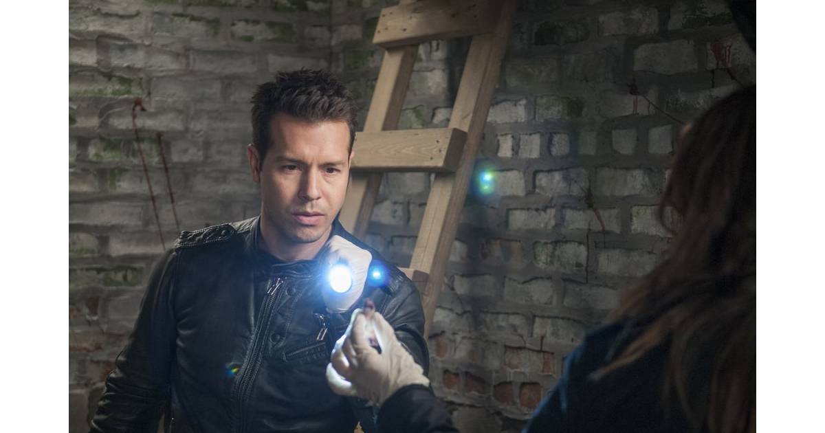 Chicago Police Department saison 1 : Jon Seda sur une photo - Purebreak