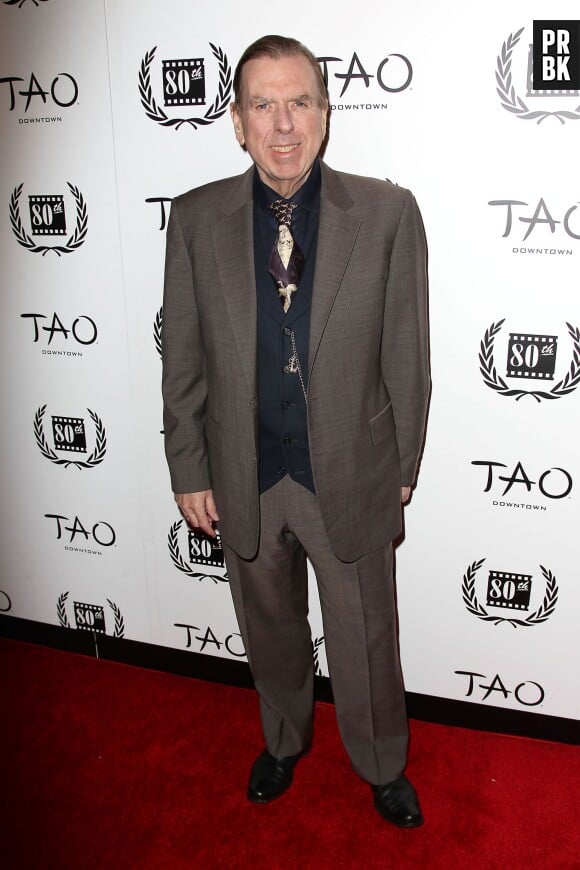 Timothy Spall affiche sa perte de poids sur le tapis rouge des Film Critics Circle Awards, le 5 janvier 2015