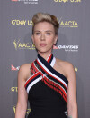 Scarlett Johansson : ligne de rêve sur le tapis rouge du gala G'Day USA, le 31 janvier 2015 à Los Angeles