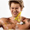 Justin Bieber attaqué par des oeufs dans la vidéo promo de Comedy Central