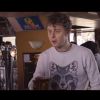 Norman dans une vidéo promotionnelle du film Projet Almanac