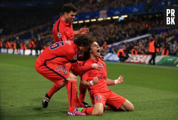 David Luiz, le défenseur du PSG, célèbre son but contre Chelsea, le 11 mars 2015