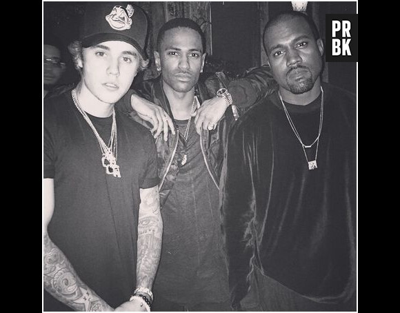 Justin Bieber aux côtés de Big Sean et de Kanye West, le 7 février 2015 à Los Angeles