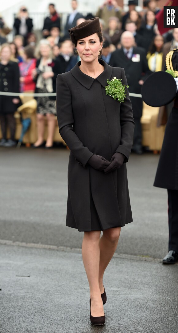 Kate Middleton enceinte et stylée