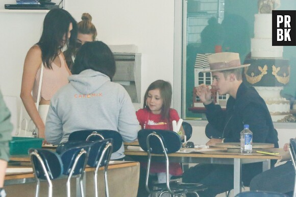 Justin Bieber, Kendall Jenner, Hailey Baldwin et Jazmyn le 23 avril 2015 à Los Angeles