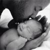 Booba embrasse sa fille Luna, sur Instagram