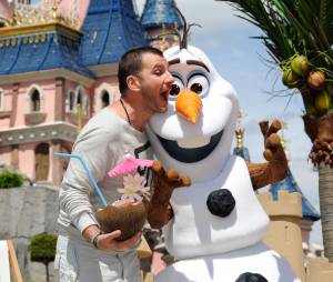 Michael Youn au lancement de la Fete Givree à Disneyland Paris, le 30 mai 2015