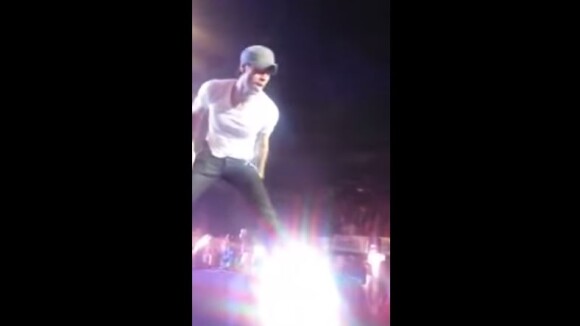Enrique Iglesias en sang sur scène : le chanteur blessé par... un drone