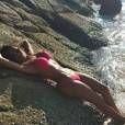 Parisa (Les Marseillais) sexy en bikini sur Instagram