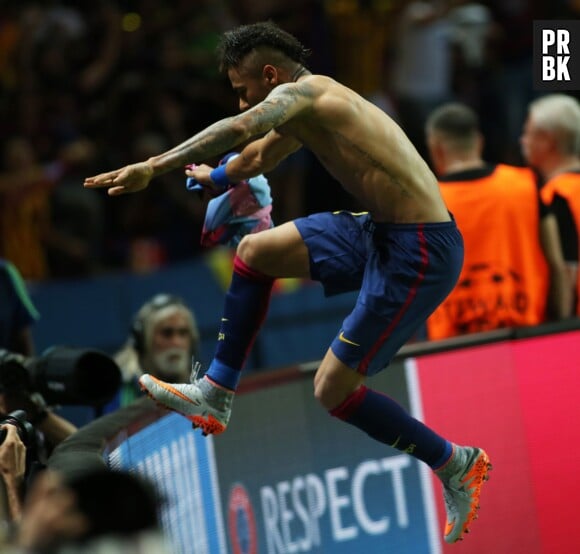 Neymar torse nu après son but en finale de Ligue des champions le 6 juin 2015