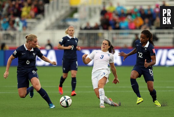 L'équipe de France féminine de football face à l'Angleterre, le 9 juin 2015 au Canada