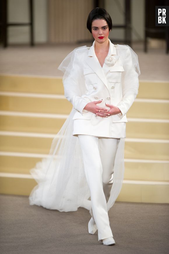 Kendall Jenner lors du défilé Chanel Automne-Hiver, le 7 juillet 2015 à Paris