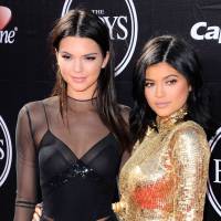 Kendall et Kylie Jenner sexy sur le tapis rouge des ESPY Awards pour soutenir leur père