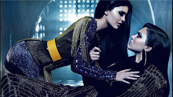 Kendall Jenner et sa soeur Kylie, égéries complices de la nouvelle collection Balmain