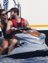 Nina Dobrev et Austin Stowell complices pendant une virée en jet-ski à Saint-Tropez, le 24 juillet 2015