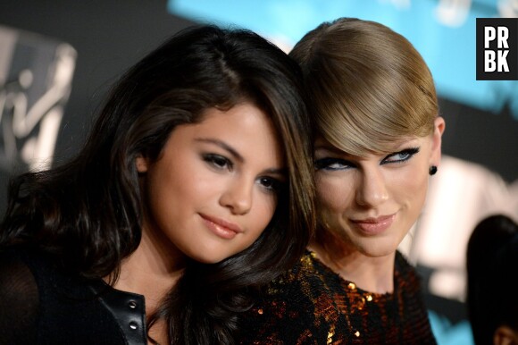 Selena Gomez et Taylor Swift : instant câlin aux MTV VMA 2015