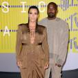  Kim Kardashian enceinte et Kanye West aux MTV VMA 2015 