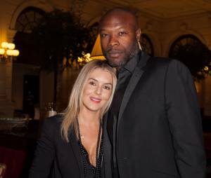 William Gallas et sa femme au gala Enfance &amp; Cancer, le 9 septembre 2015 à Paris