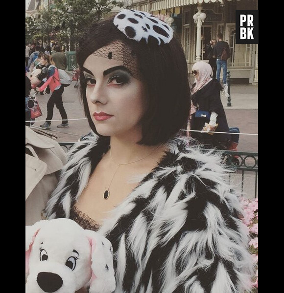 Alizée se transforme en Cruella pour Disneyland Paris