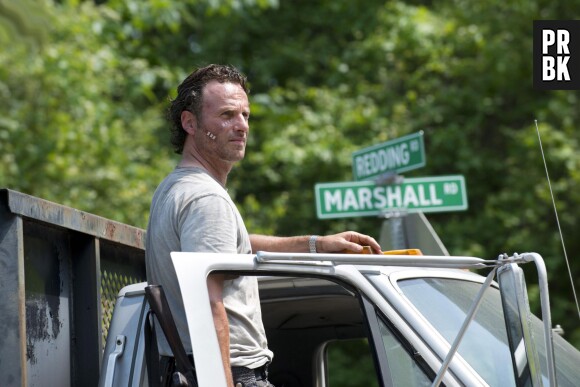 The Walking Dead saison 6, épisode 1 : Andrew Lincoln (Rick) sur une photo