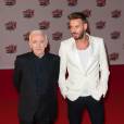 M. Pokora et Charles Aznavous sur le tapis rouge des NRJ Music Awards 2015, le 7 novembre 2015, à Cannes
