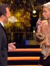Baptiste Giabiconi presque nu sur le plateau des Z'Awards sur TF1 le 10 décembre 2015