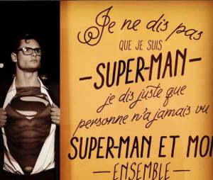 Florent Manaudou sexy dans la peau de Superman, sur Instagram, le 5 janvier 2015
