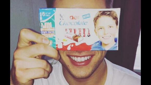 Le petit garçon des paquets Kinder a bien grandi... et il est devenu canon !