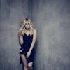 Pretty Little Liars saison 6 : Ashley Benson (Hanna) sur une photo promotionnelle