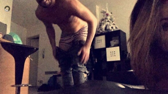 Rémi Notta (Secret Story 9) : sa photo sexy avec une fille agace, il assume