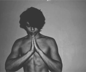 Dylan Lee : le fils de Pamela Anderson est très sexy