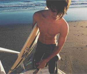 Dylan Lee : le fils de Pamela Anderson est très sexy