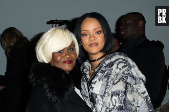 Rihanna et sa maman pour le défilé Fenty Puma by Rihanna pendant la Fashion Week de New-York, le 12 février 2016