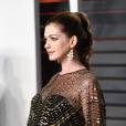 Anne Hathaway enceinte à la soirée organisée par Vanity Fair après les Oscars le 28 février 2016
