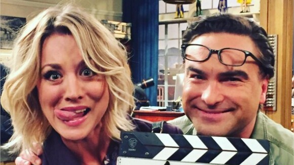 Kaley Cuoco et Johnny Galecki (The Big Bang Theory) en couple ? L'actrice répond