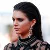 Kendall Jenner, sexy et superbe lors de sa montée des marches au Festival de Cannes 2016.