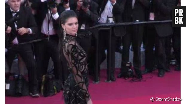 Kendall Jenner sur le tapis rouge du Festival de Cannes en robe sexy et transparente le 16 mai 2016