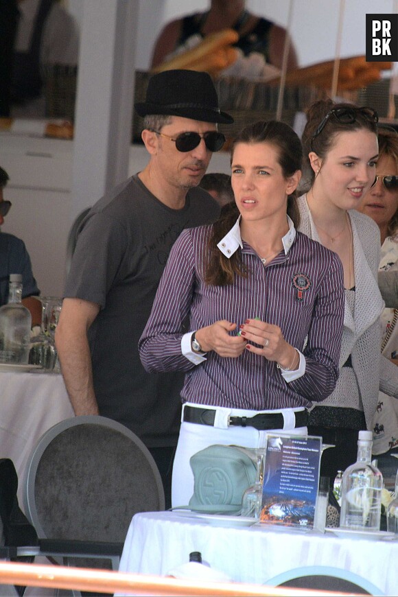 Gad Elmaleh et Charlotte Casiraghi ont un fils de 2 ans et demi, Raphaël