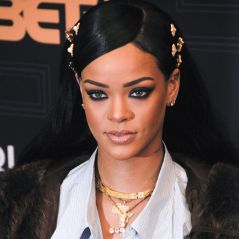 Attentat à Nice : Rihanna rend hommage aux victimes en plein concert (VIDEO)